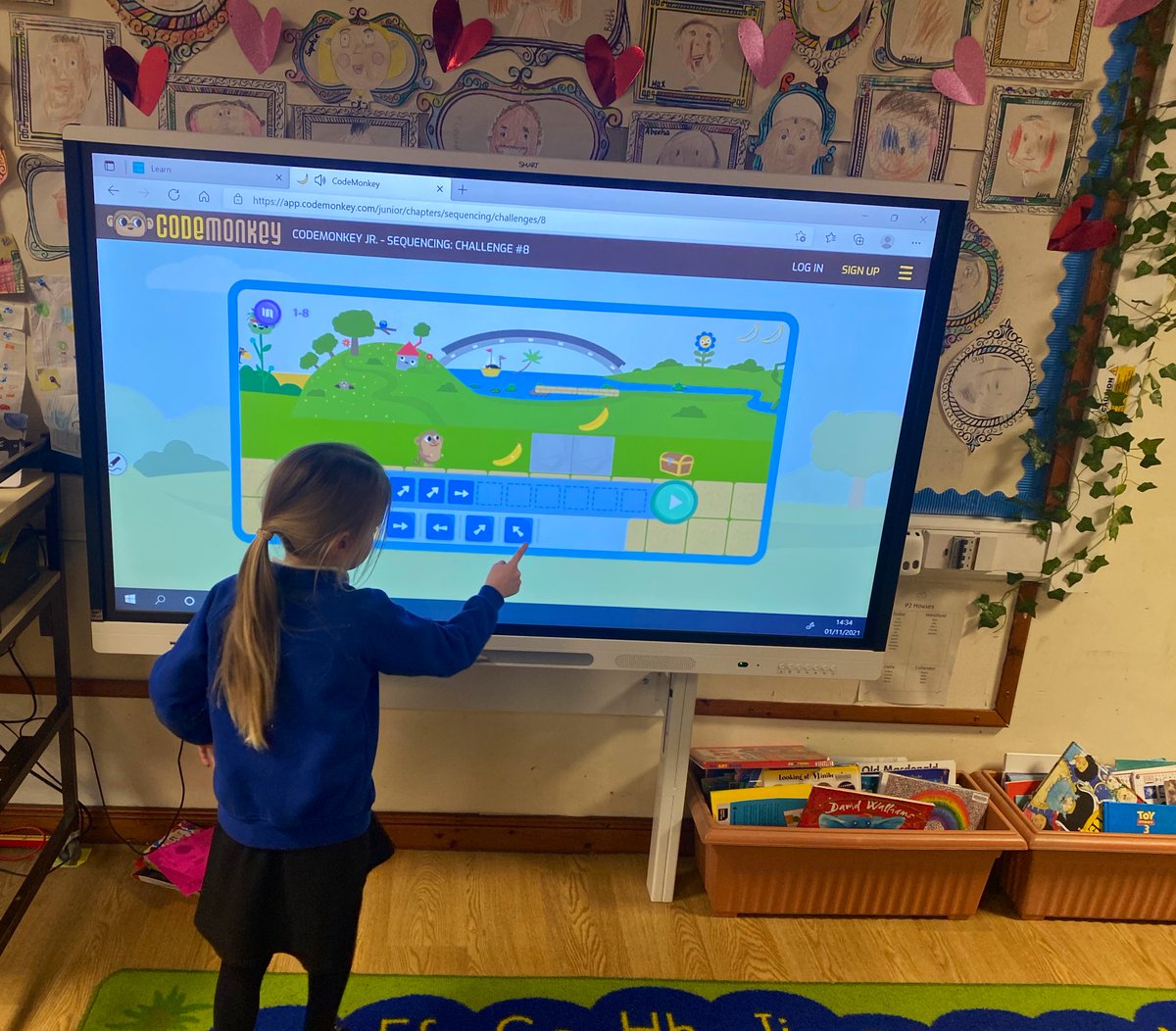 MissCleaver's tweet photo. 👾👾👾We had a go at coding today in our technology lesson with @CodeMonkeySTU 👾👾👾 #vpstech https://t.co/CuOuBBGzvj