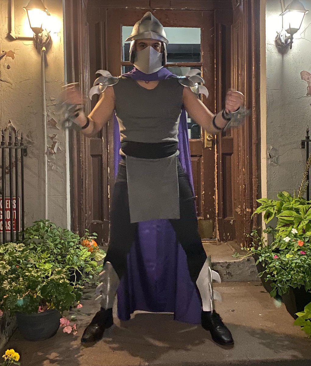 davemoran0's tweet photo. Enter The Shredder
.
.
.
.
.
.
#shreddercosplay #NYCHalloweenParade #nychalloween #halloween2021 #Halloween #cosplay #costume #halloweencostume #teenagemutantninjaturtles #tmnt #tmntcosplay https://t.co/9C0qZZROVp