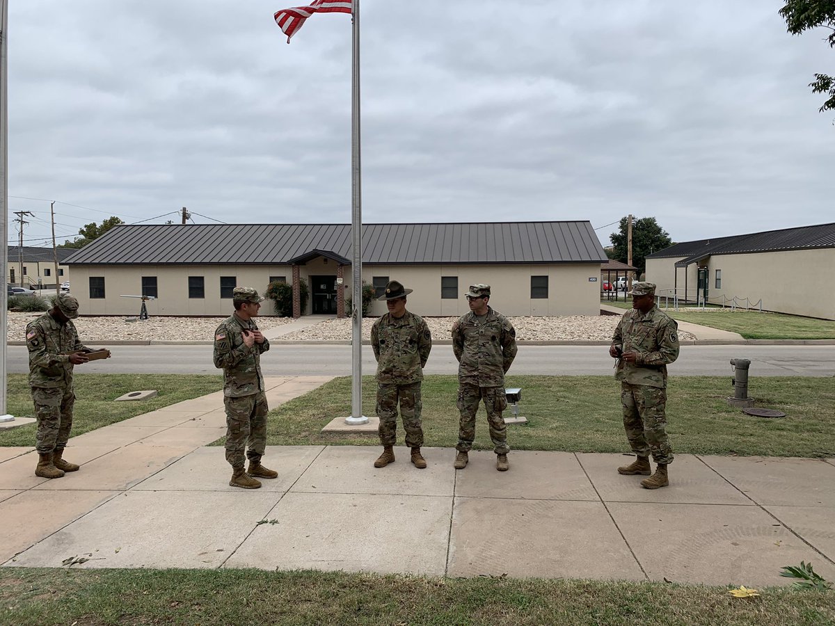 Raptor_6_'s tweet photo. Congratulations to DS Elliot and SSG Acosta for obtaining their Senior Instructor Badge. Amazing work! @SentinelSix @SentinelSe7en @Raptor_Se7en @ColdCobra_6 @ColdCobra_7 @Anarchy_VI @Anarchy_VII https://t.co/U2lLAGH8r0