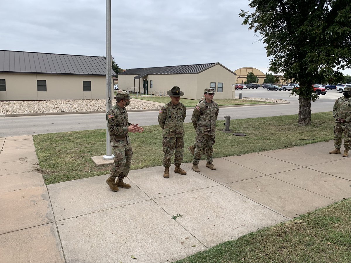 Raptor_6_'s tweet photo. Congratulations to DS Elliot and SSG Acosta for obtaining their Senior Instructor Badge. Amazing work! @SentinelSix @SentinelSe7en @Raptor_Se7en @ColdCobra_6 @ColdCobra_7 @Anarchy_VI @Anarchy_VII https://t.co/U2lLAGH8r0