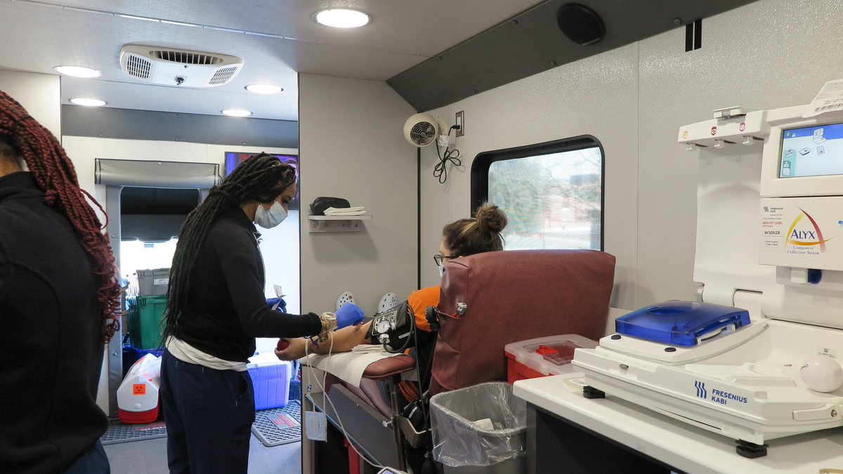 unioninsider's tweet photo. Did you know that every two seconds, someone needs blood? Thanks to our health care heroes here at ChristianaCare, Union Hospital, 63 lives were saved!
Donate today! https://t.co/uCOYkmKNHo #GiveBlood #DelmarvaBlood https://t.co/fClteqyWy1