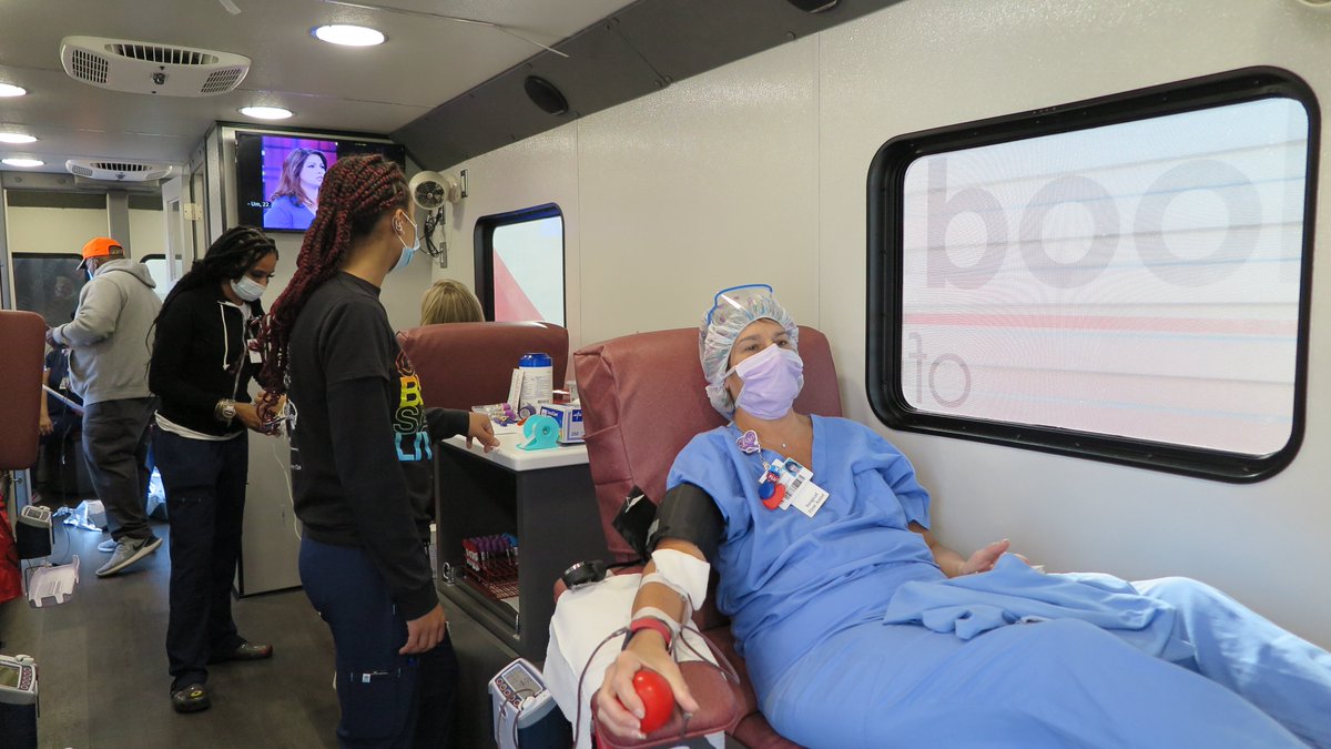 unioninsider's tweet photo. Did you know that every two seconds, someone needs blood? Thanks to our health care heroes here at ChristianaCare, Union Hospital, 63 lives were saved!
Donate today! https://t.co/uCOYkmKNHo #GiveBlood #DelmarvaBlood https://t.co/fClteqyWy1