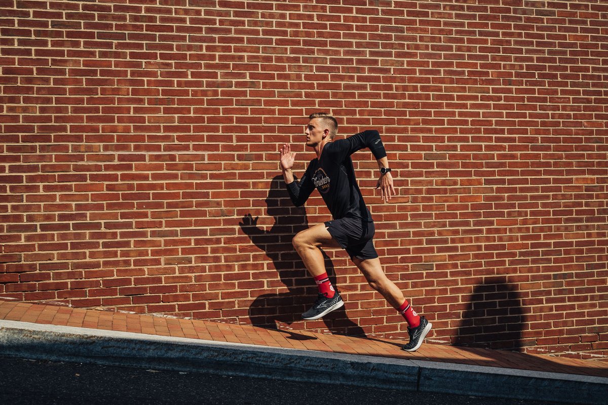 DNitkiewicz's tweet photo. I've had a pretty cool side job this year with @brooksrunning  as a member of their #RunHappyTeam acting as a role model to share stories on social media to inspire others to run their path to a better self. Here are some photos from my photo shoot for the Marine Corps Marathon! https://t.co/6gqeyO8qnt