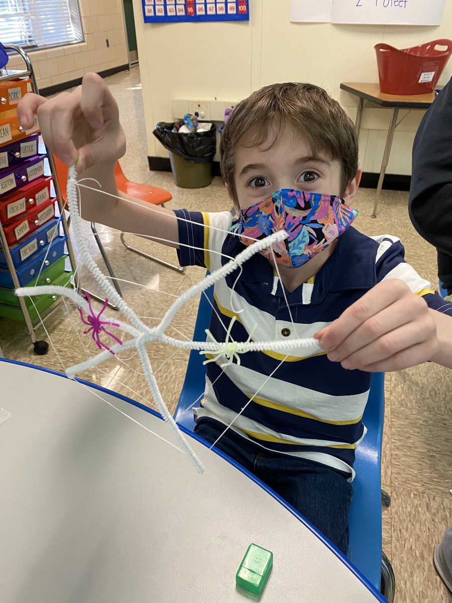 MrsRapsky's tweet photo. We had so much fun doing our PBIS STEAM challenge! @MsLeeTCS @ChatsworthSch https://t.co/MSrsL4V0zd