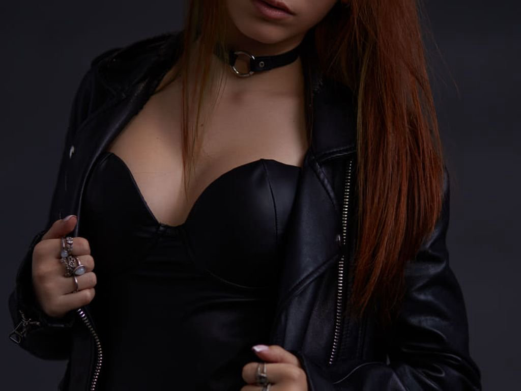 I'm online https://t.co/Nz1VHiDuvt follow me instagram : https://t.co/kFPU4FZ3W1 https://t.co/sH2v9r3EQB