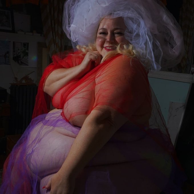 Feeling radiant, giggly, and squishy with @Eatthecakenyc https://t.co/JDWR4SZFwW<a class="tags" target="_blank" title="On Twitter" href="/?out=eyJ0eXAiOiJKV1QiLCJhbGciOiJIUzUxMiJ9.eyJpYXQiOjE3MjA5ODU0MzMsImlzcyI6InR3cG9ybnN0YXJzLmNvbSIsIm5iZiI6MTcyMDk4NTQzMywiZXhwIjoxNzUyNTIxNDMzLCJyZWRpcmVjdF91cmwiOiJodHRwczovL3R3aXR0ZXIuY29tL0VhdHRoZWNha2VueWMifQ.DMQ0i0B4Ie6tR8B19b16YA-H5nNZESrDAPoTbHTvAd9RszKmLS4mpogcRJTOgIQwxLemHaeOmz0vBR8r6aJUIA">@Eatthecakenyc</a><a href="/tag/submission"class="tags"><span>#submission</span></a><a href="/tag/humanfurniture"class="tags"><span>#humanfurniture</span></a>