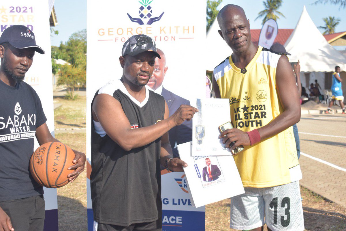 BAKKenya's tweet photo. 1st ever #BAKALLSTARWEEKEND courtesy of @lulufmradio @sabakiwater @geekay003

Team South Coach Kent Simuyu receiving his participation certificate from George Kithi Foundation 

#BAK2021
#BAKALLSTAR2021 
#Bepartofsomethingbigger
#lulufmradio
#sabakiwater https://t.co/Z2rs6x8iOn