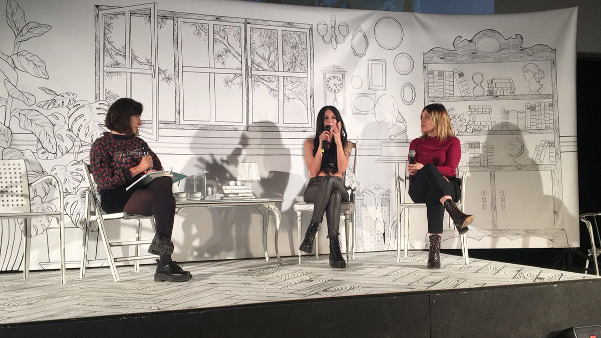 "Le fantasie sono tutte lecite perché restano nella nostra testa. Il cervello è una zona erogena per eccellenza." #AnitaDadà ora a <a href="/inQuieteFest/">inQuiete</a> con @valedellaseta e #AliceScornajenghi #MissStress #LeOrePiene