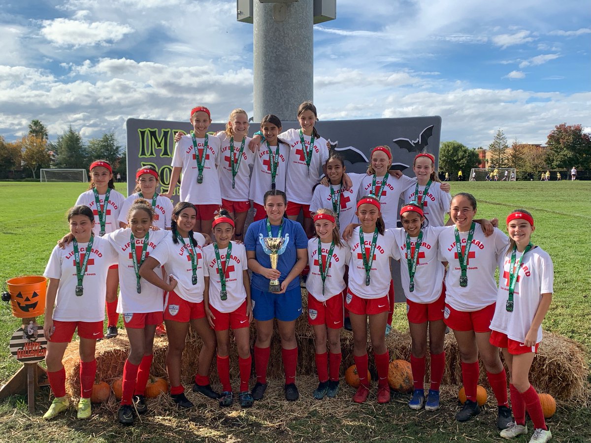 sanjuansouth's tweet photo. Great job to our 2009 Champions! ⚽️🎃🏆 #sanjuansouth #BetterTogether #yeahboiii https://t.co/lRqgAgp6B3