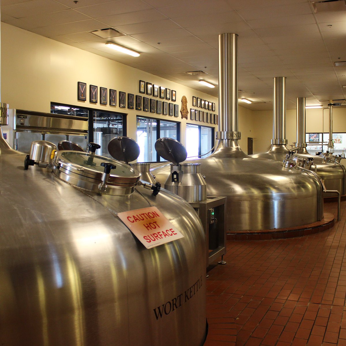 SaintArnold's tweet photo. Job opportunities are brewing at Saint Arnold! Check out our website for current openings including Brewing, Beer Hall, and Beer Garden &amp; Restaurant jobs and information on how to apply. 🍺

https://t.co/LOXLIT8TPu https://t.co/QpRZGeij9I