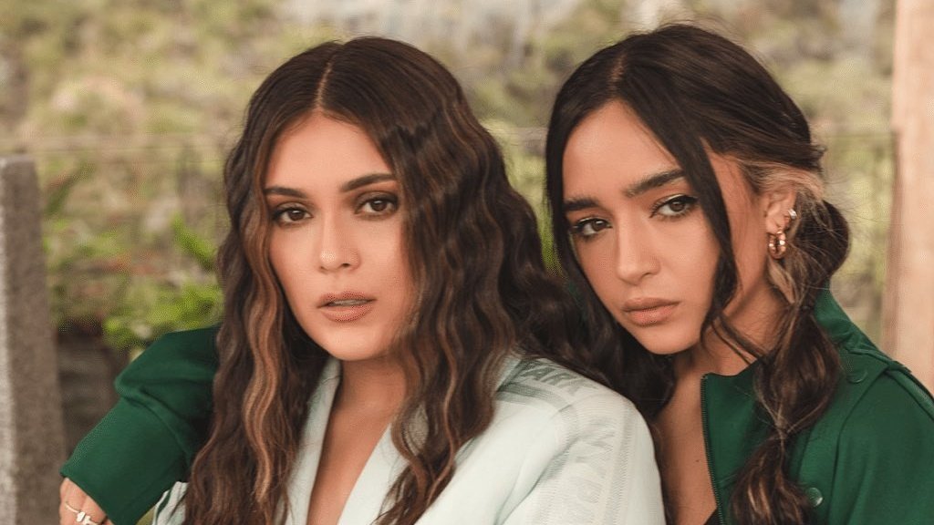 cachersociety's tweet photo. 1 RT = 1 VOTO

#calleypoche #influencerlatino #PCAs https://t.co/n0E1W8EeqD