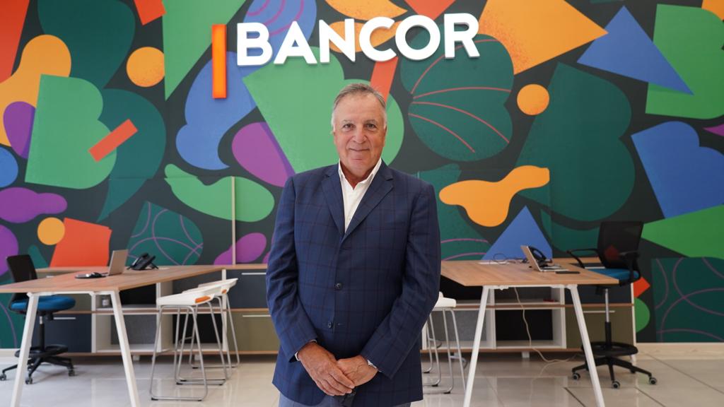 BancodeCordoba's tweet photo. Inauguramos el nuevo Centro de Negocios BANCOR. Nuestro presidente, @DanielTillard abrió las puertas del moderno edificio de 2100 m2 ubicado estratégicamente junto al Edificio Inteligente en una de las manzanas históricas de la ciudad de Córdoba https://t.co/16Ty0WfFVv