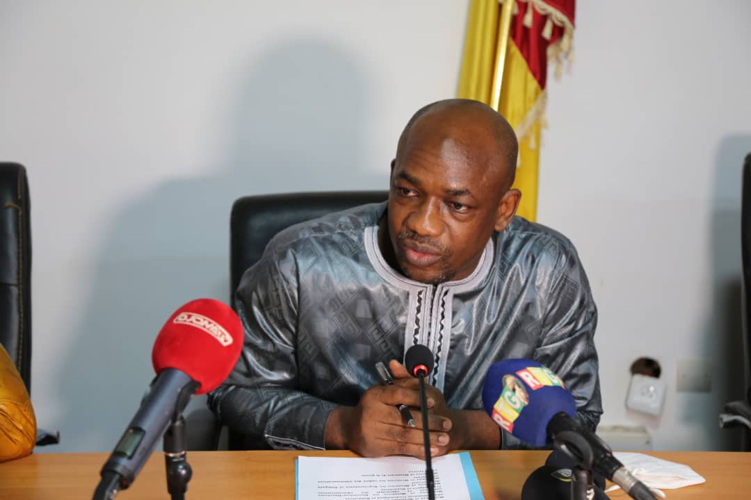 Pour lire l'intégralité du discours d'installation du Ministre de l'Economie, des Finances et du Plan, veuillez cliquer sur le lien ci-après 👇👇👇 

bit.ly/3buHScL