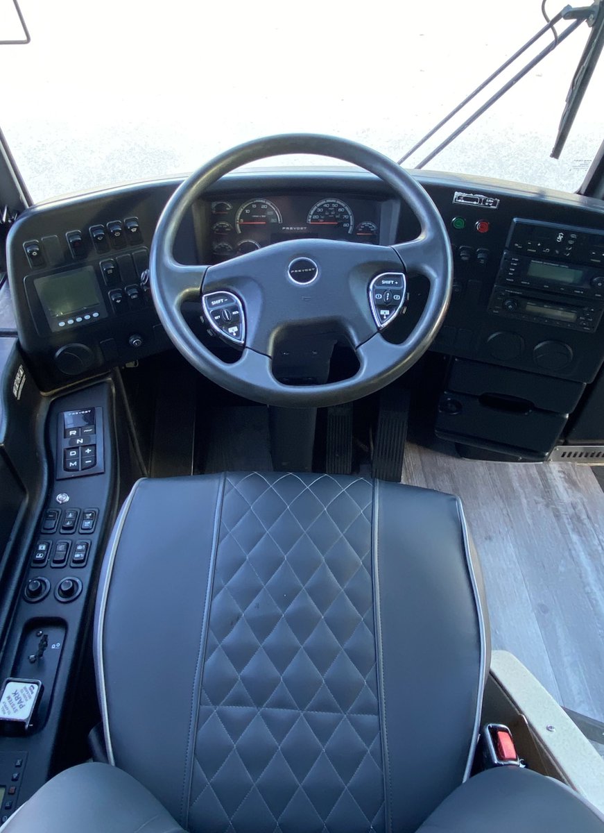 💥 We’re hiring!💥
Do you or someone you know enjoy driving? Enjoy interacting with people?Hold a Class 1 or 2 licence with air? We’re looking to add to our team of great drivers! Part-time and flexible.
Contact us at compasscoachlines@gmail.com

#bdnmb 
#hiring 
#busdrivers