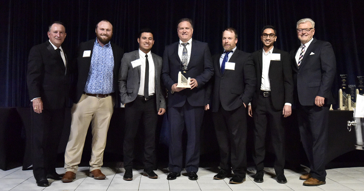 GilbaneTexas's tweet photo. We are pleased to announce that both @TheIonHouston and @TomballISD Elmer &amp; Dorothy Beckendorf Educational Complex received Merit Awards in their respective categories at the @ABCHouston 21st annual Excellence in Construction Awards (EIC) gala! #GilbaneProud https://t.co/xIFa3Qx8Pn