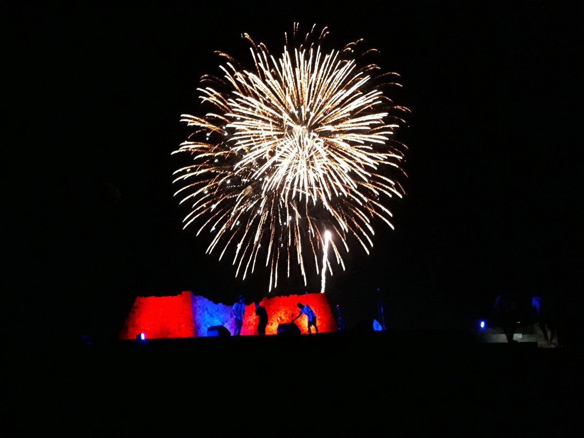 Naka_Tourism's tweet photo. Kiiyamashouten's performance in front of the castle was awesome!! Their performance always makes you happy♪ https://t.co/pou13hTw6X