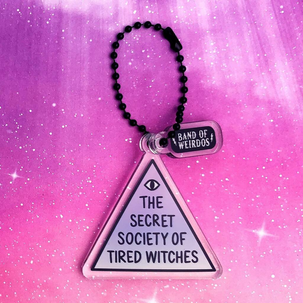 Today‘s mood ☕️😴🔮
#raisinghellistiring #happyhalloween instagr.am/p/CVvumBzLksy/