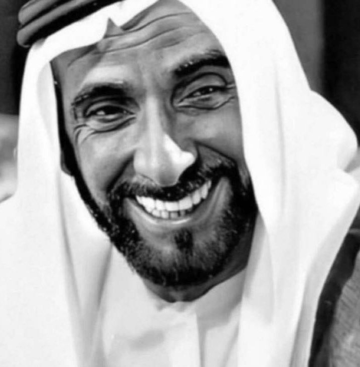 _mnuh1's tweet photo. رحم الله رجل كان لنا خير قائد❤️
    #ذكرى_وفاة_الشيخ_زايد 
                 2/11/2004 https://t.co/cuzKWCEkYJ
