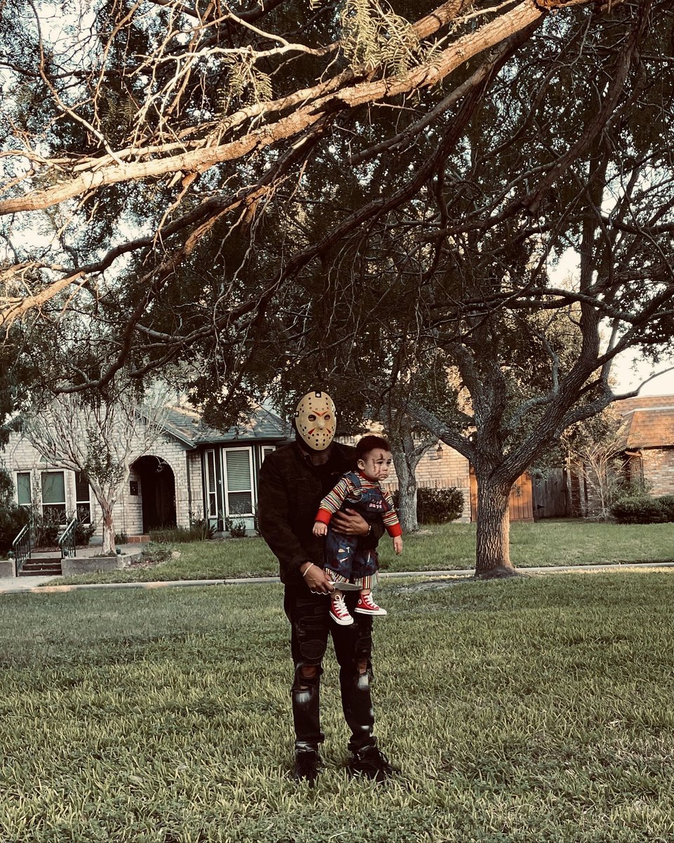 driibts's tweet photo. We are family til the end 🔪🖤 https://t.co/uUOvOTVDch