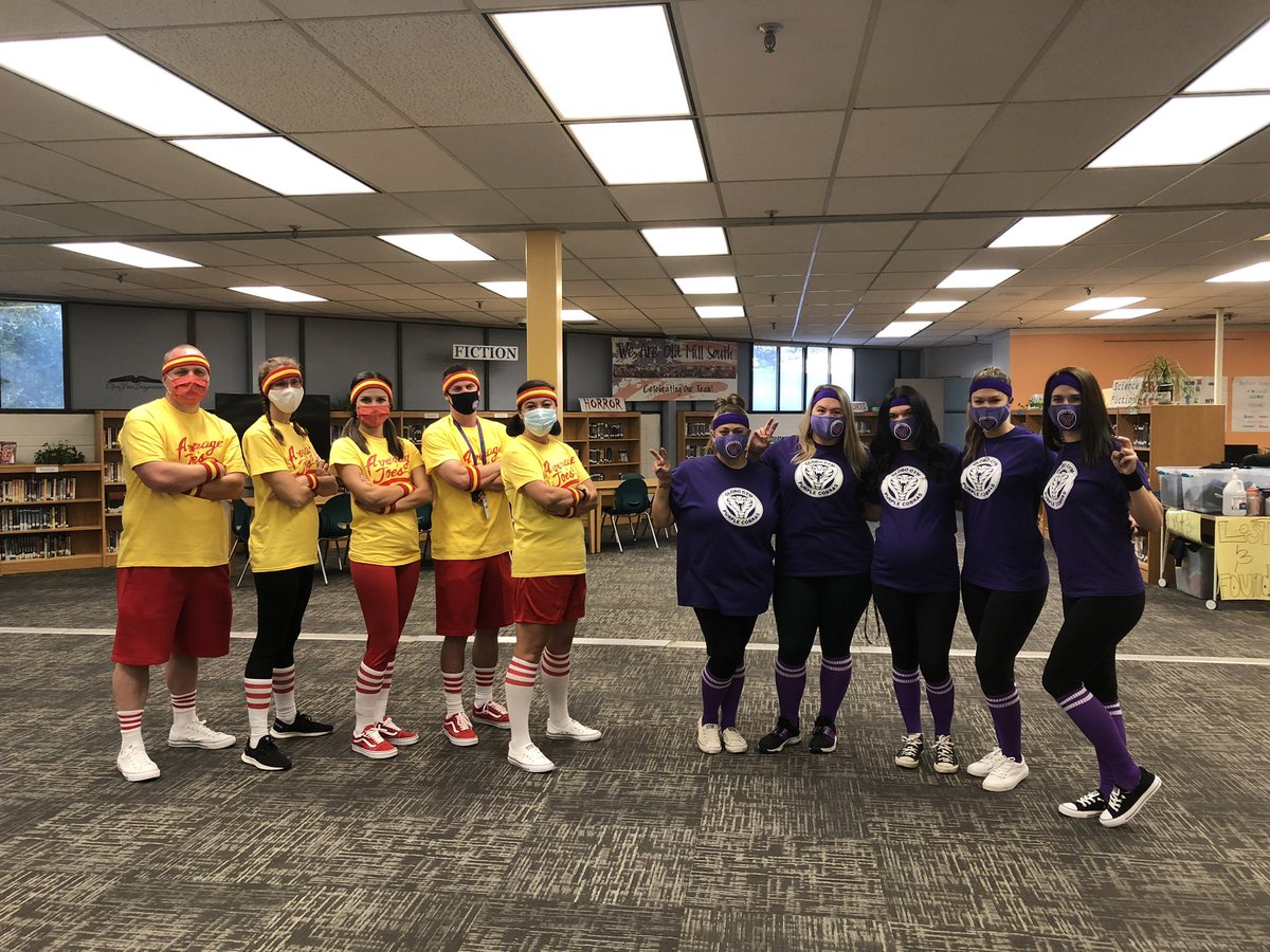 Happy Halloween, a day late! Who wore it best? ☄️🍁🎃