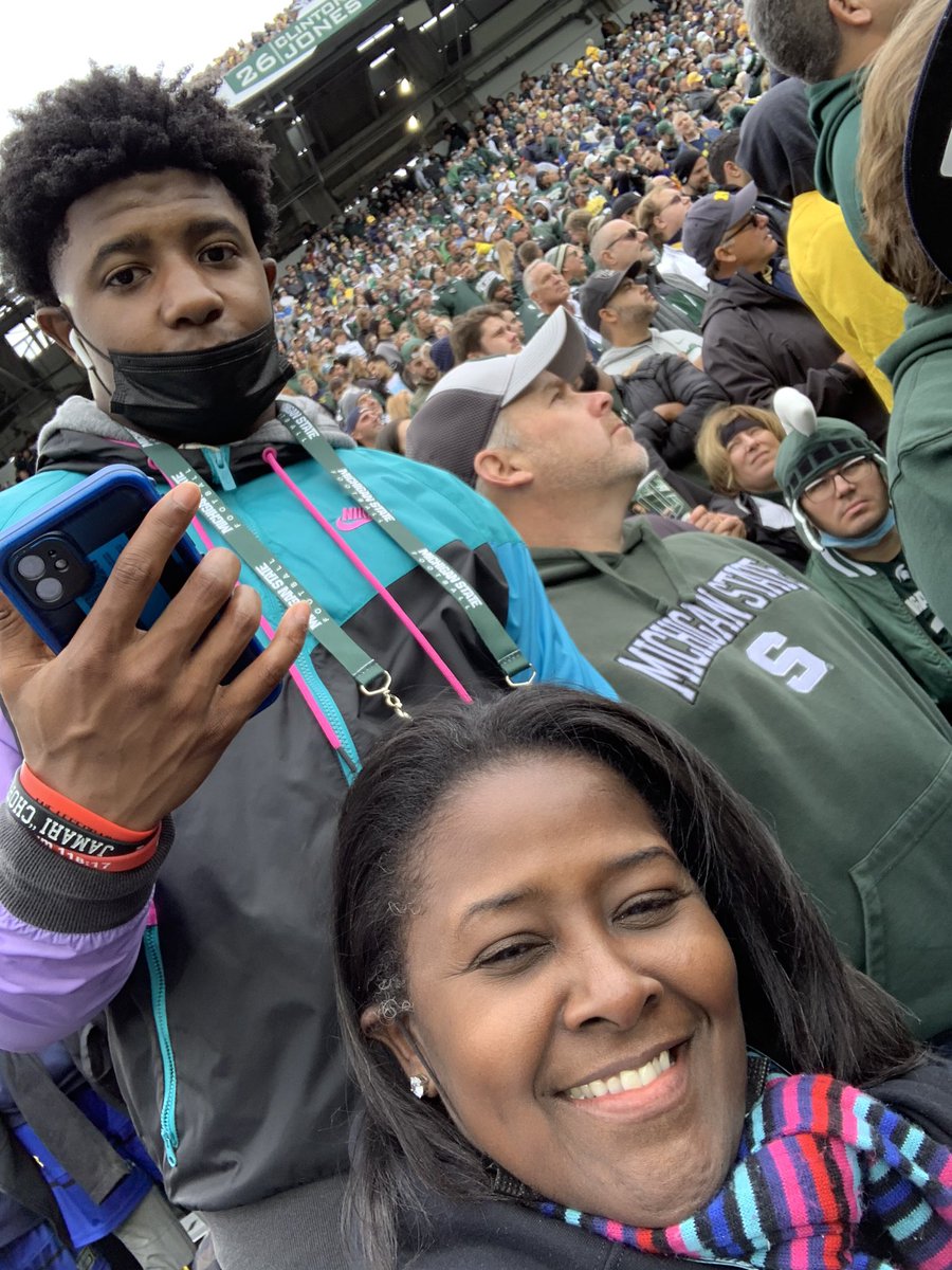 RayShawnPoole1's tweet photo. @MSU_Football you did not disappoint!!! My family thoroughly enjoyed the game and all of the festivities for the recruits.  Go State!  @AL6AFootball https://t.co/VVJQCA3g09