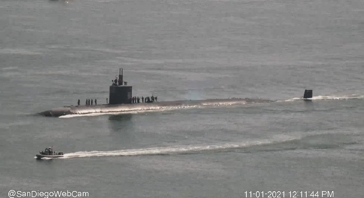 WarshipCam's tweet photo. USS Columbia (SSN 771) Los Angeles-class Flight III 688i (Improved) nuclear attack submarine coming into San Diego - November 1, 2021 #usscolumbia #ssn771 https://t.co/mKe82H37OR