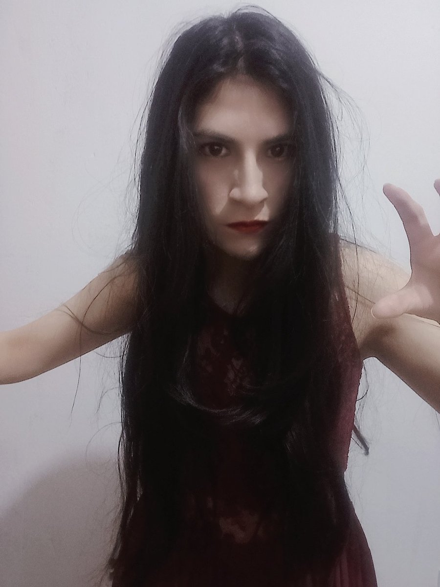 Lilibethrz's tweet photo. Bueno, un poco tarde, pero aquรญ mi intento de disfraz. Soy una novia fantasma, Xuan Ji me dijeron(?)
Que Pei-lan se cuide, jajaja.
#HappyHalloween2021 #Ghostbridge #XuanJiIFeelYou https://t.co/QkruJEtKYM