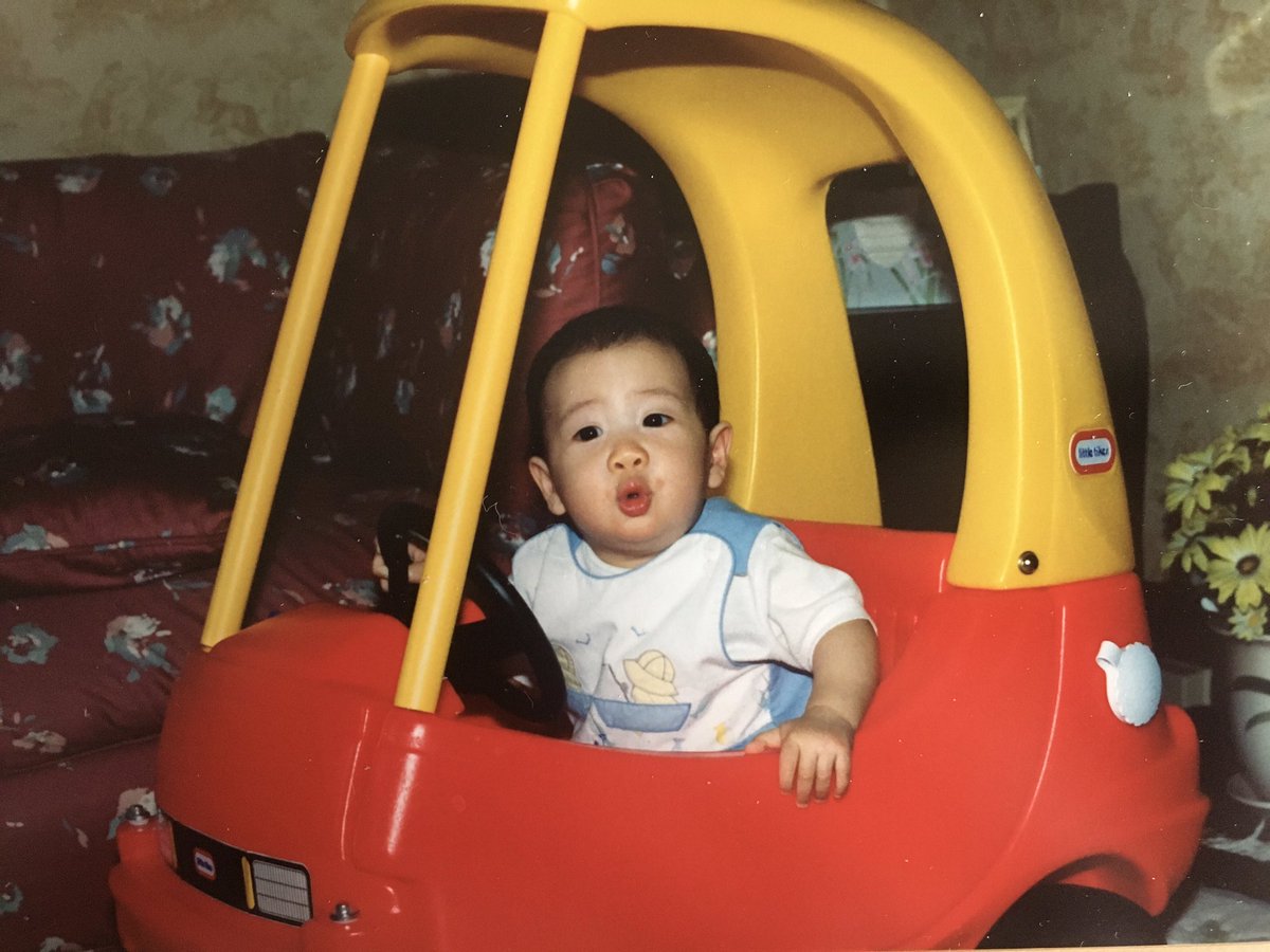 YogaMom8's tweet photo. Oooohh how do you like my new wheels? Fun Fact: I know that @jamiemkwan really likes his 2021 wheels!
#30daysto30 #countdown #momlife #birthday #proudmom #birthdayboy #family #throwback #mondaythoughts #Monday #Monday #MondayMotivation https://t.co/7lIqB4YQVE