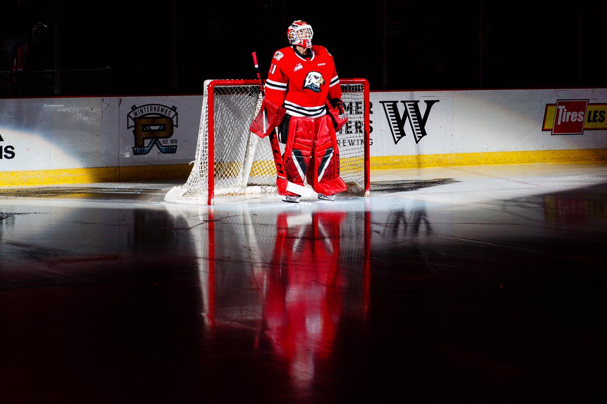 pdxwinterhawks's tweet photo. Our favorite duo. 🤩

3️⃣1️⃣➕7️⃣0️⃣

#NationalGoalieDay https://t.co/hHZDphVs8H