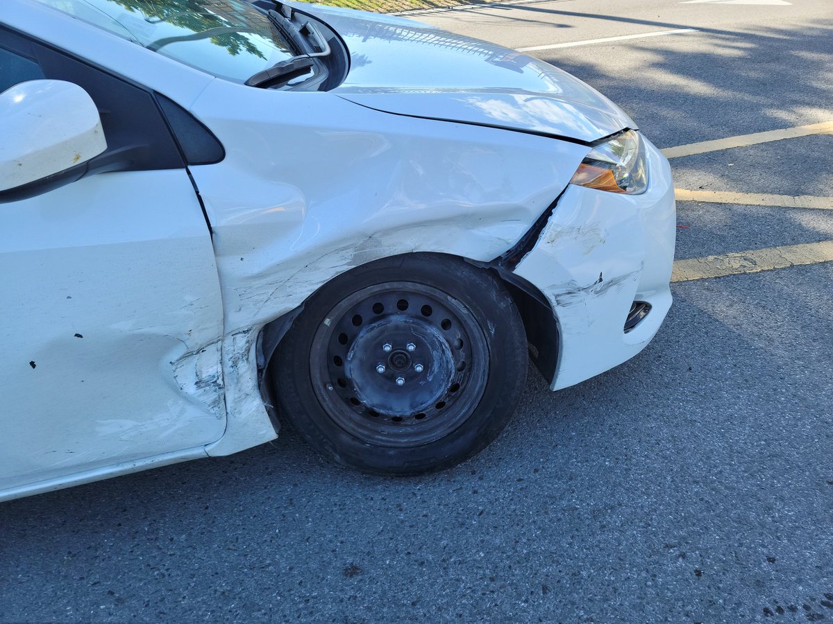 CrazyGhost314's tweet photo. Car accidents suck. https://t.co/b2ayDhoo1m