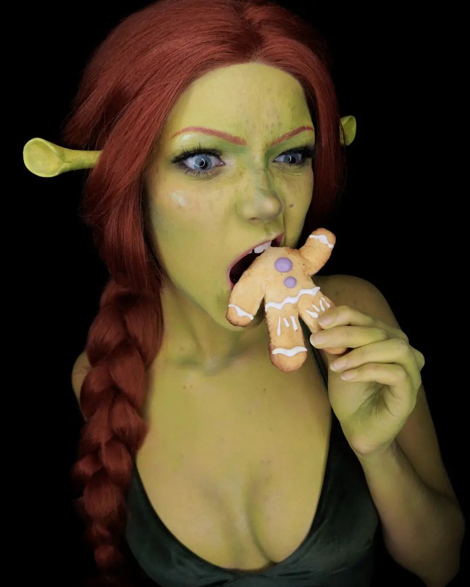 wigisfashion's tweet photo. ๐ Princess Fiona ๐
๐ฅModel: @kappy_w
๐คWig Style Code: LF009
๐https://t.co/s8qZWFtE8F
#wigisfashion #wig #hairgoals #hairstyle #auburnhair #auburnwig #beauty #gorgeous #gothic #princessfiona #fionacosplay #princessfionacosplay #fionamakeup #shrek https://t.co/SjkKntGCFs