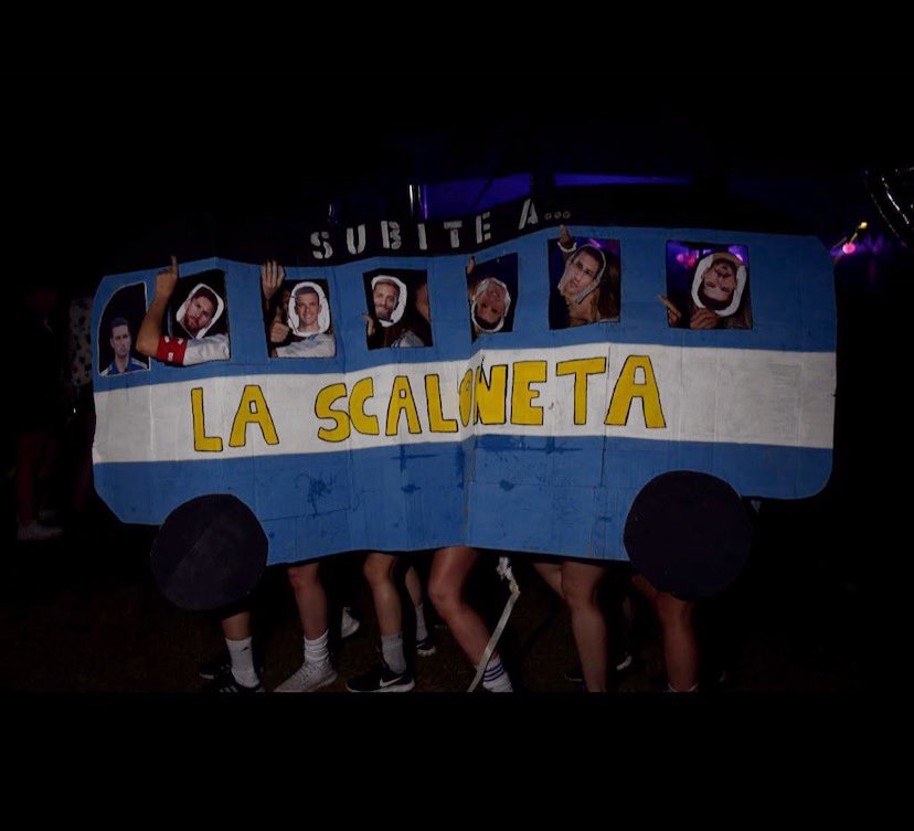 Candemoreiram's tweet photo. @astrobort #Scaloneta💙💙 https://t.co/M0oZqW4QXN