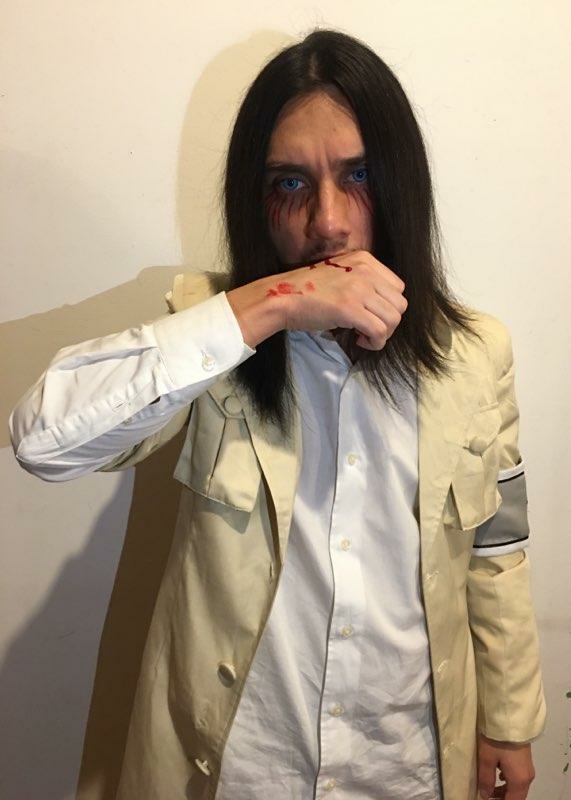 Palillo101's tweet photo. I was Eren Yeager for this Halloween. This is one of my favorite cosplays I've ever done. Happy Halloween. #tatakae #aot https://t.co/rOLUeRIiyP