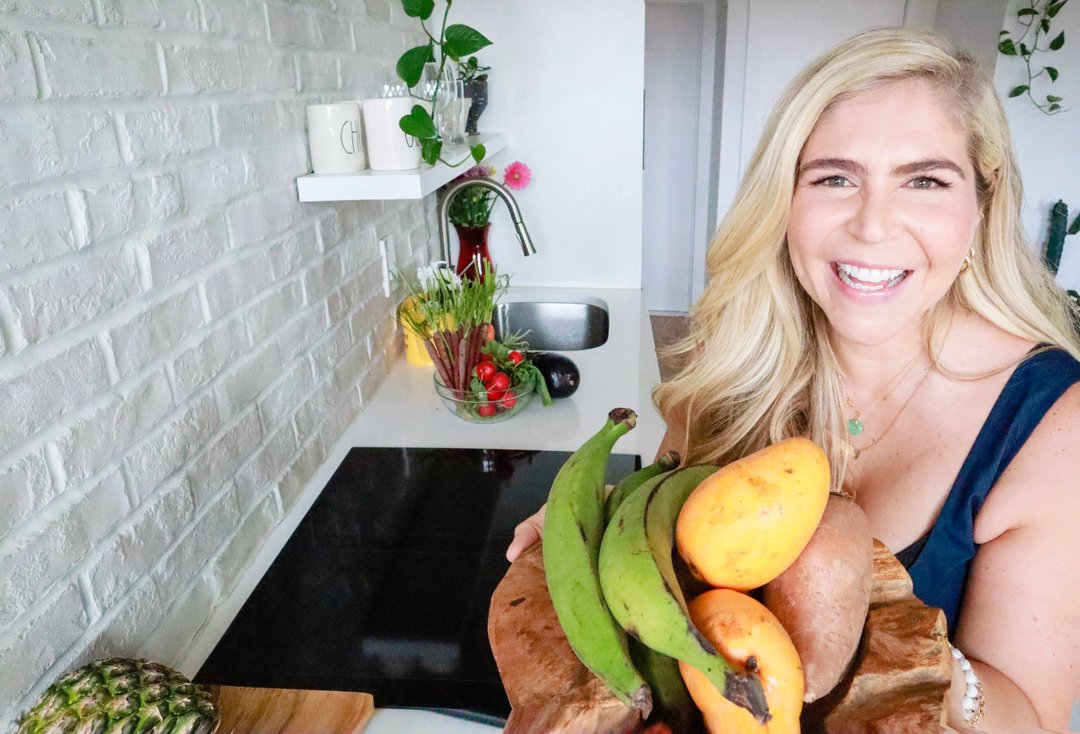 OurFlipSideLife's tweet photo. Happy #WorldVeganDay or Plant-Based Day!!   

Following a whole foods plant-based lifestyle has changed my life and the lives of those I've had the pleasure of working with throughout the years.  

Filling your plate with plants and eliminating animal protein is scientifically pr https://t.co/p72Z1YLiWq