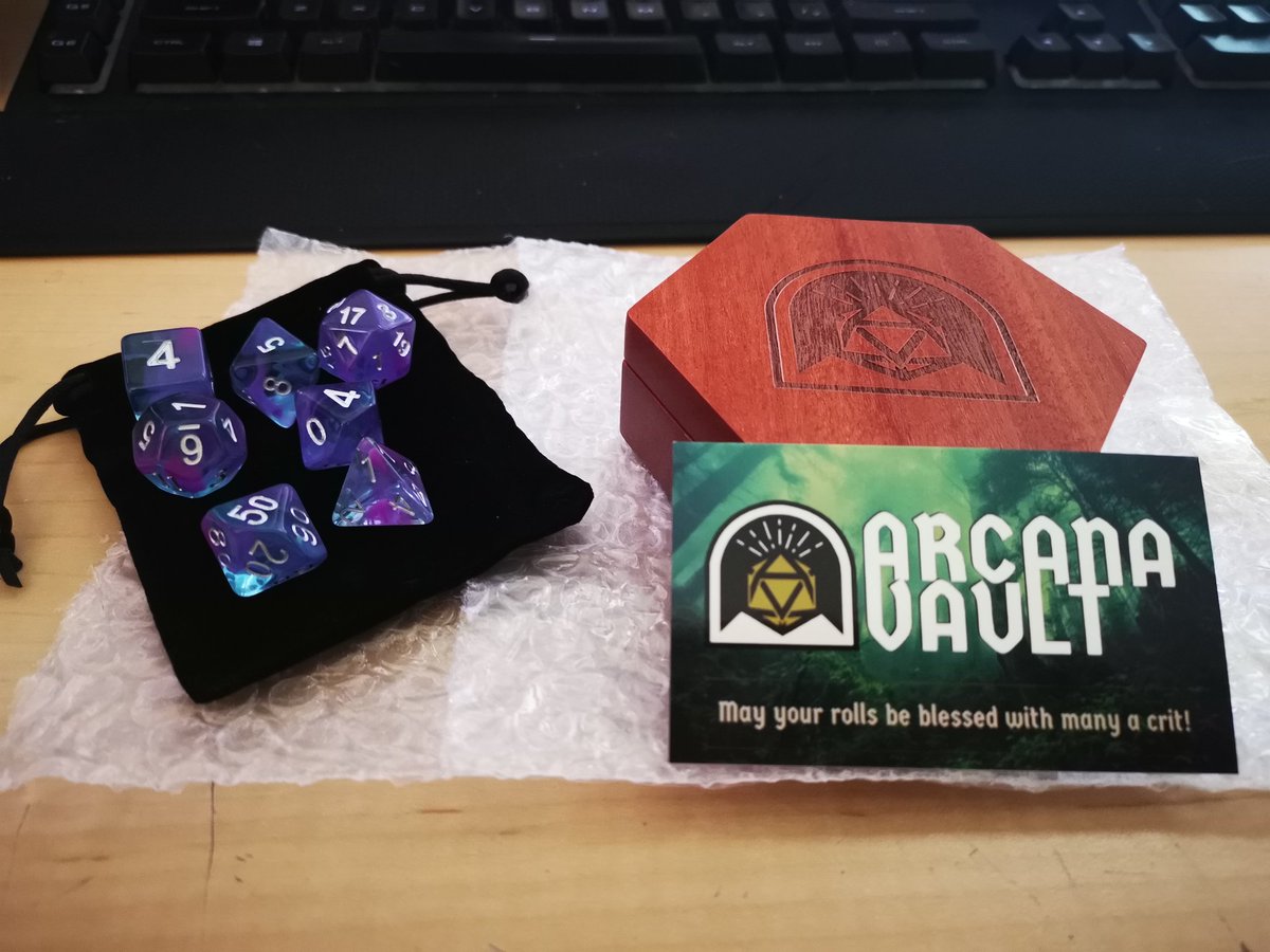 susyq918's tweet photo. Look what I have for our giveaway!
This will be ongoing all this week until Friday at 11:59pm CDT. I'll pick one winner randomly from followers that *like* and *RT* this tweet!
Thanks to @BardRockCafe for their referral to @ArcanaVault for the prize! https://t.co/Sw3JJHwYly