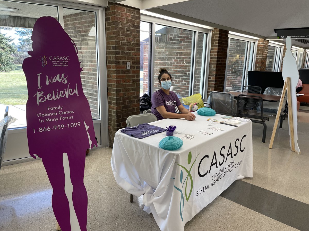 CASASC2's tweet photo. Our edu team visited @RedDeerPolytech today to spread the word about #Purpleday on Nov 2
Wear #purple tomorrow to show support for those affected by family violence
#GoPurpleAB #WhereToTurn #Centralalberta https://t.co/LtAl3yj7Yi