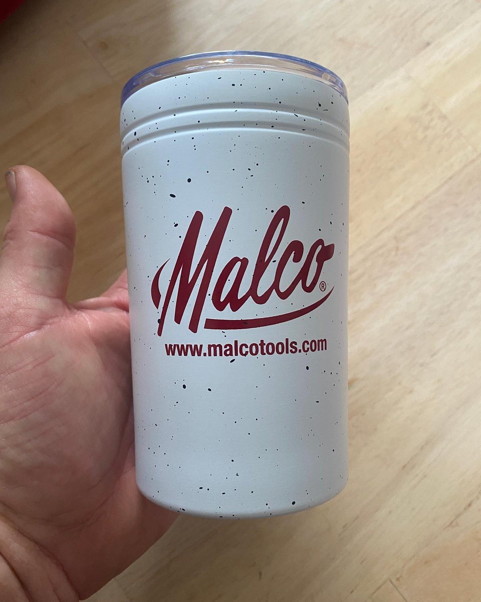 malcotools's tweet photo. Tumbling into the week 😉
Celebrating #MalcoMonday with all of you! Thanks for sharing your winning Malco® tumblers.
Photo credits: Jessica Bognear, @malpa13, @gallagher1835, @jeremy.parks.10
#mymalcotools #workperformoutlast https://t.co/YK8hZfW3yt