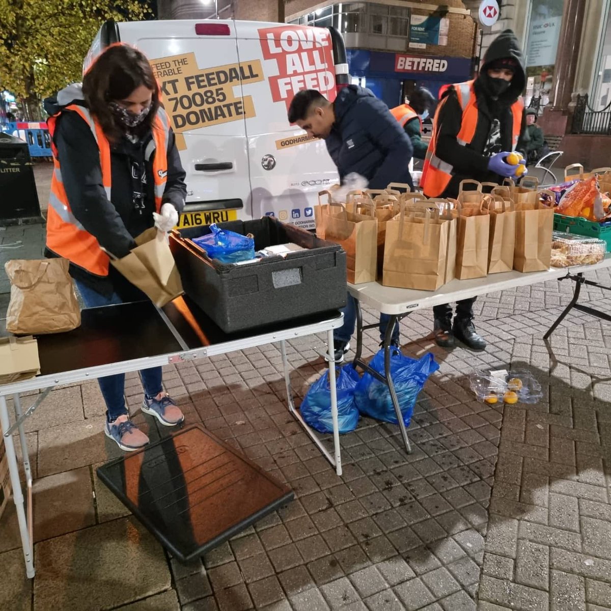 HanumanDassGD's tweet photo. Leaders at #COP26Glasgow continue to talk but the reality on the streets is the same!
50% of food going in the bins while people are going hungry. Where is the #climatejustice while there is so much waste.
@GoDharmic @WFP #foodisclimate https://t.co/UqGPE0edwU