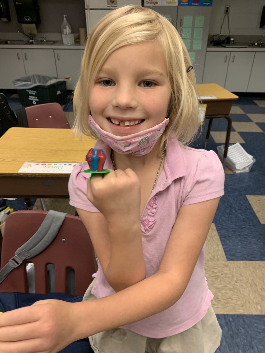 mrs_nehring's tweet photo. thank you @crousb for making today extra special and surprising us with ring pops! I loved being able to celebrate exciting news with my firsties💍 #lelyfamily https://t.co/1MBDdyhFfl