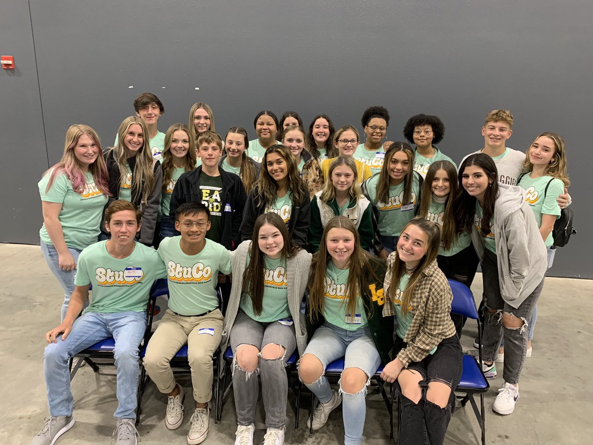 lcmhsstuco's tweet photo. Great day with this fun crew and as a bonus got to see my good friend from @bchs @timdubya !  It was also nice to be back together with all of @TASCDistrict17 !  Great job to @HJHSHawks Stu Co for hosting. https://t.co/Ib9BzU2u7C
