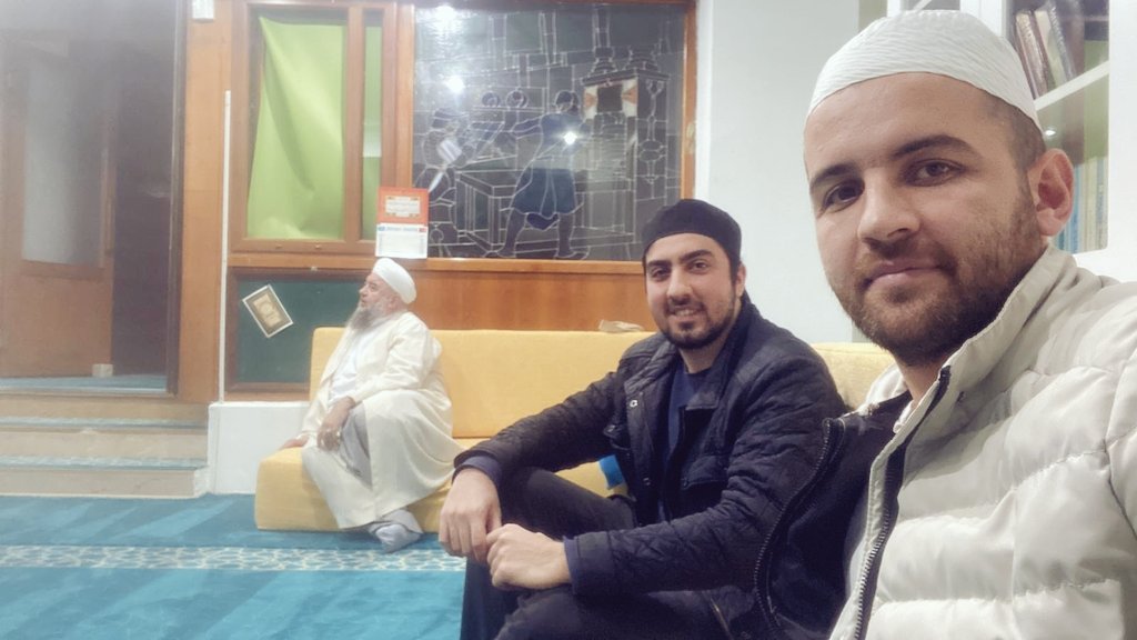 Erhanslsprr's tweet photo. Mesut Demir Hocamızla 🤲🏼 https://t.co/3HSSxBKpSa