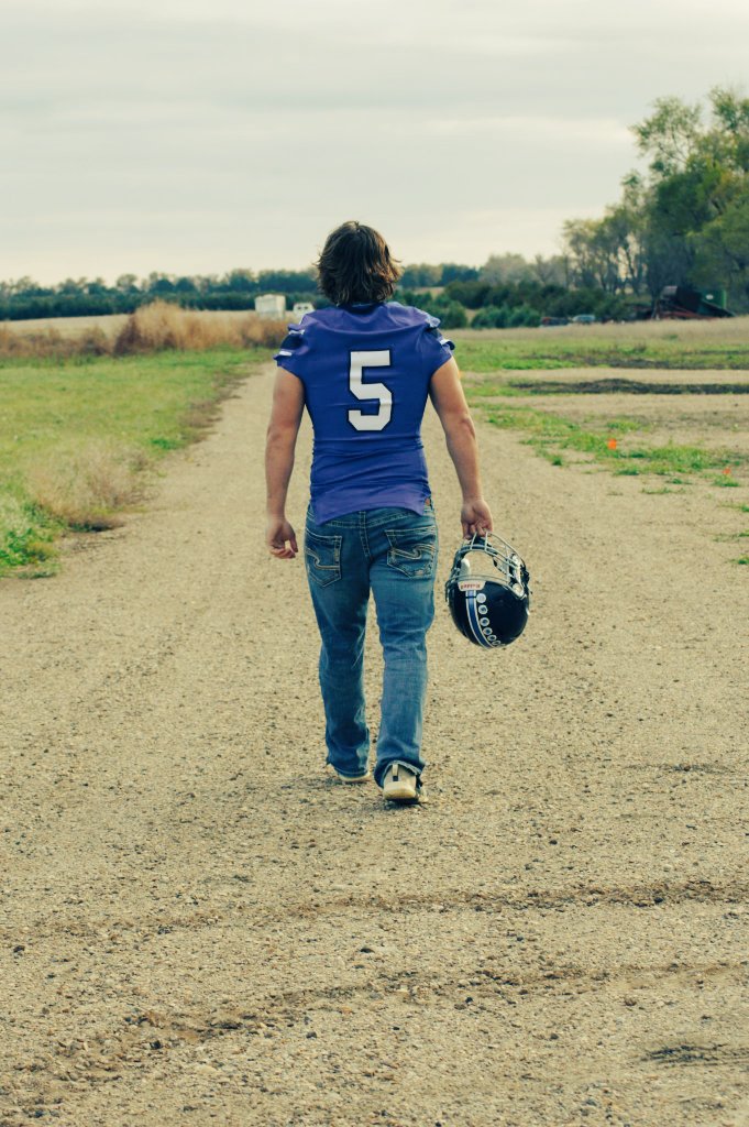 SDSU_DILF's tweet photo. Really enjoyed watching this kid play football. #NextChapter #5Out https://t.co/PTQwNw53jg
