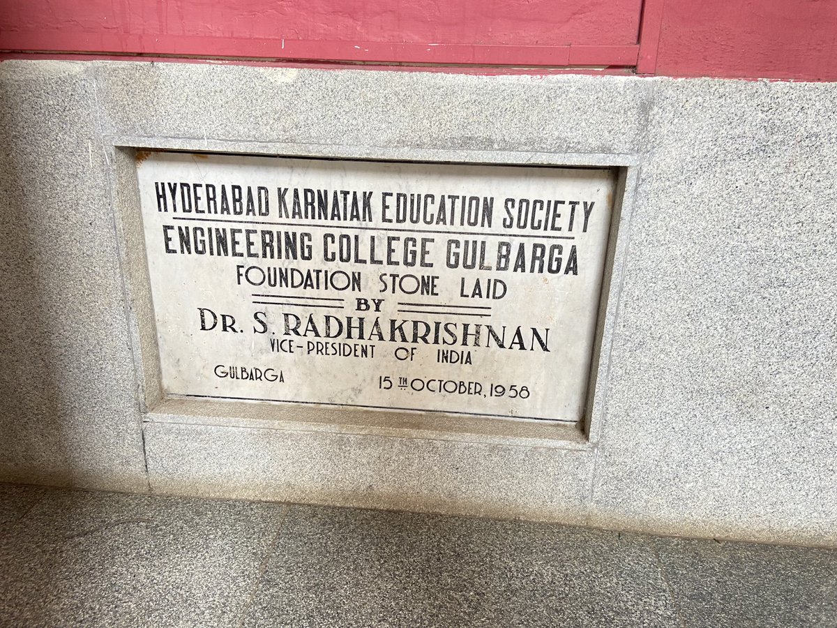 Jaikulki's tweet image. and prepared us better to live,now and beyond 
#20yearsofGradutaion 
#proudalumni 
#PDACE
#Gulbarga 
3/3