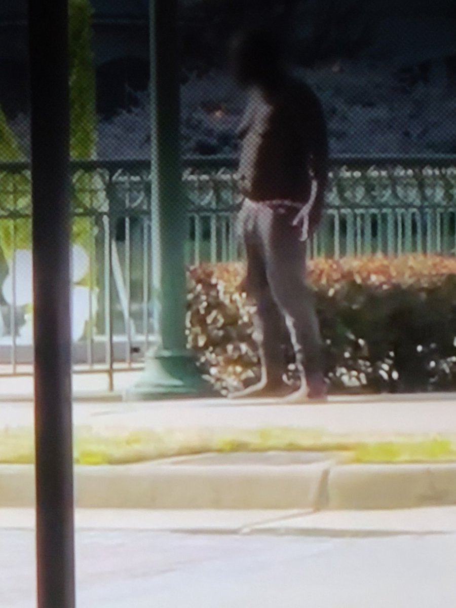 QuarantineReal1's tweet photo. Soooo we're not gonna talk about the "no shoes, no shirt service" dude, I just noticed from last week's recap? #loveafterlockup https://t.co/p6RMMHNhjx