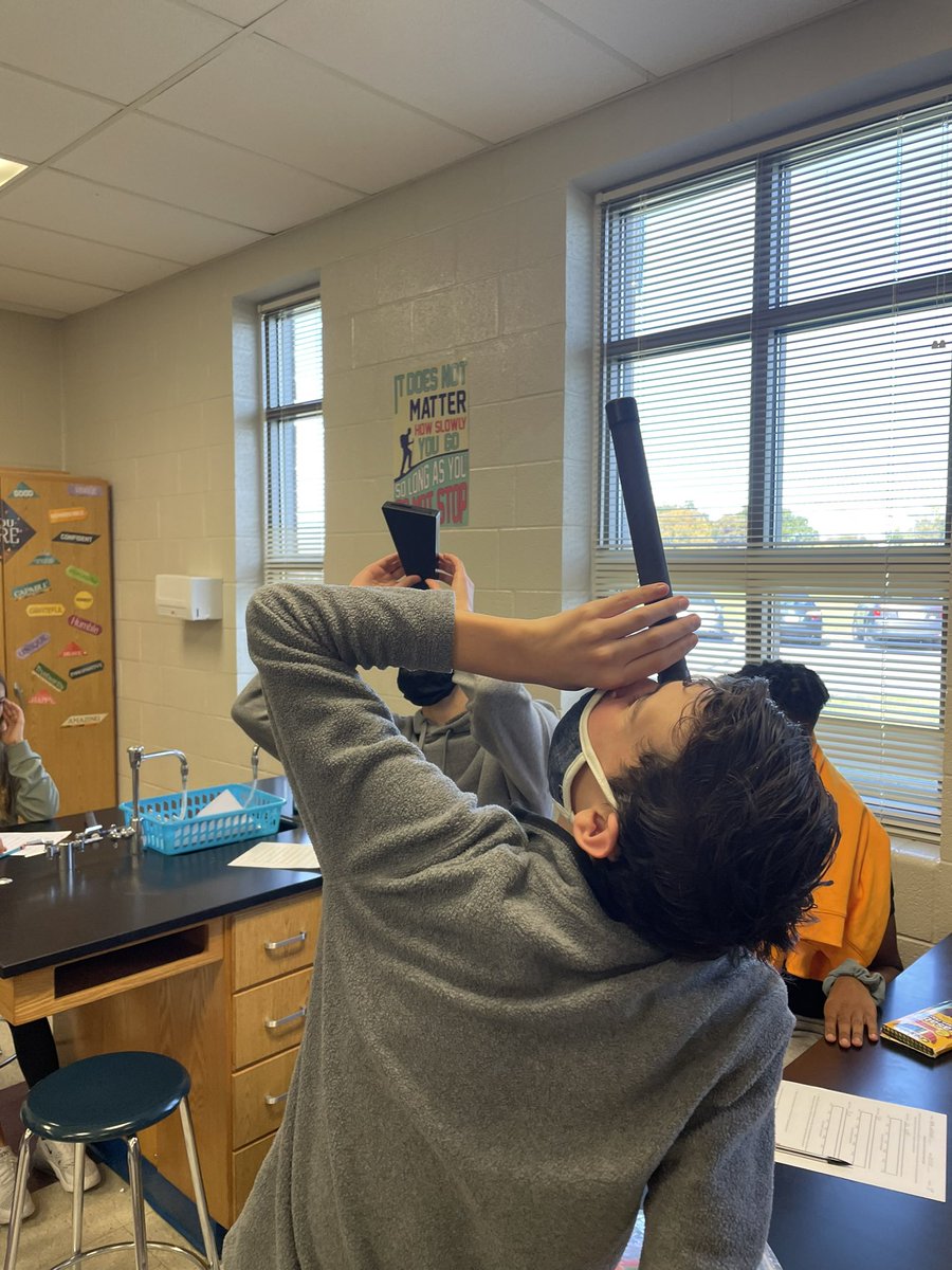✨Looking through spectroscopes and creating our own spectrographs to provide evidence of constant expansion of our universe ✨