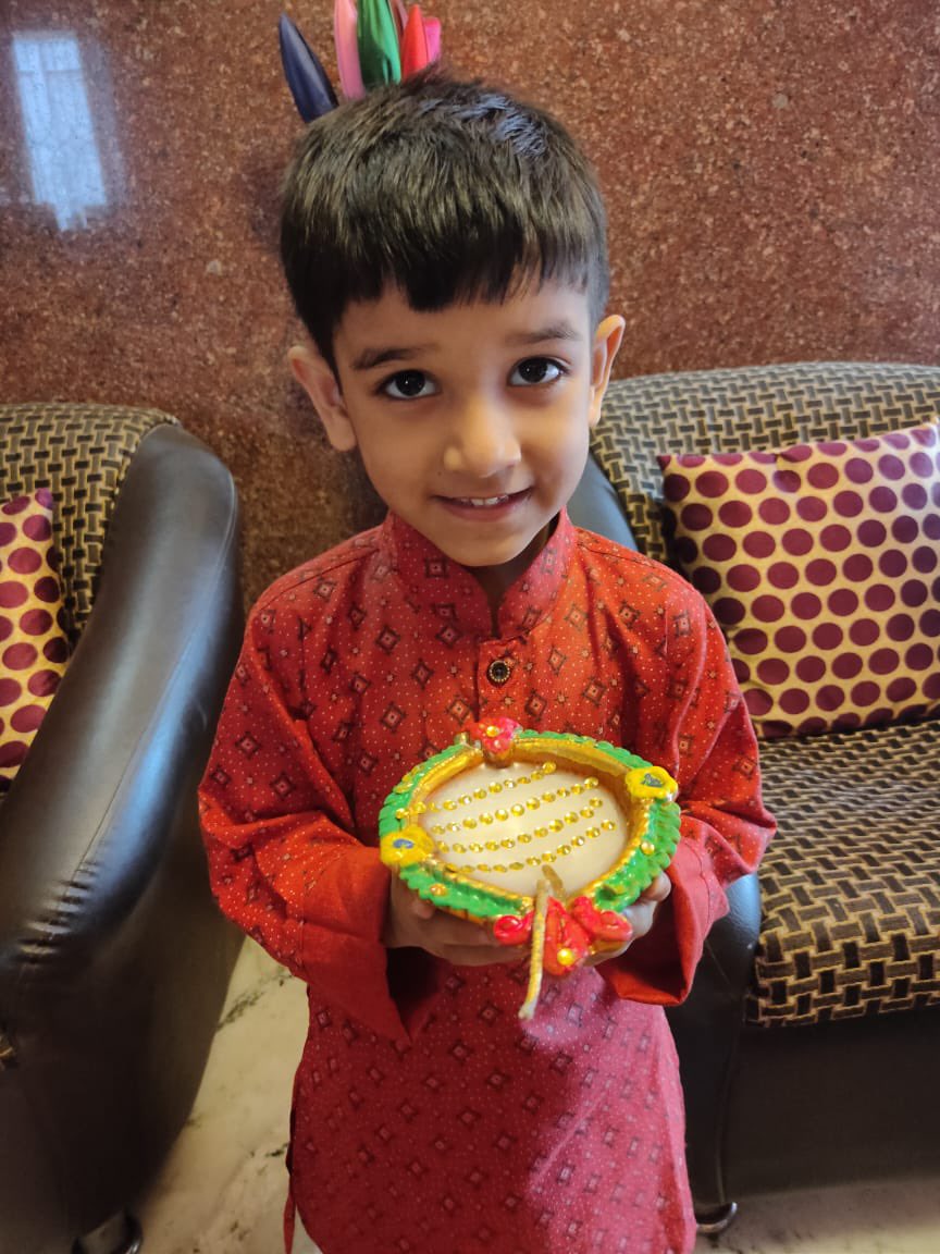 GMSgurugram's tweet photo. Diwali celebration with our lovely little geniuses in hybrid mode. 
To know more about the school, visit our official website. 
https://t.co/O7vWAElIUn
#celebration #diwali #deepawali #indianfestival #festivity #joy #learing #hybrid #hybridlearningmodel https://t.co/KweU04y0Bp