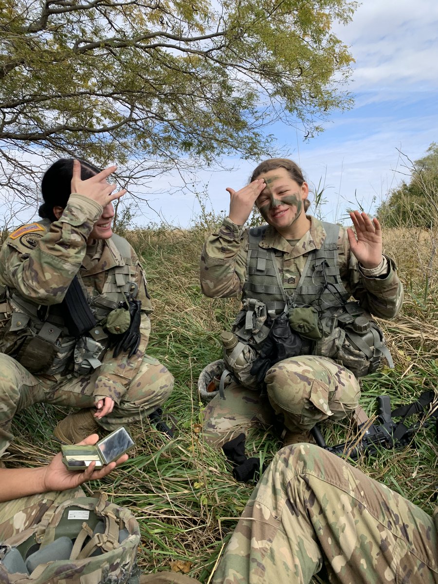 BlackWolvesROTC's tweet photo. The Blackwolves conducted Fall FTX with cadets from UNL and UNK las weekend OCT 22-24.  Cadets trained for the weekend by completing squad STX lanes as well as land nav, round robin training, and MSIIIs were able to use the EST range. https://t.co/nrThdgjlMw