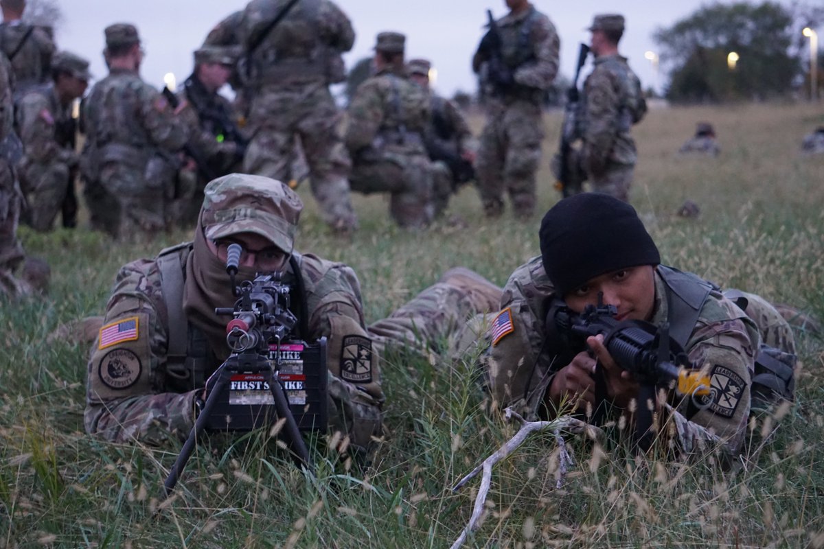 BlackWolvesROTC's tweet photo. The Blackwolves conducted Fall FTX with cadets from UNL and UNK las weekend OCT 22-24.  Cadets trained for the weekend by completing squad STX lanes as well as land nav, round robin training, and MSIIIs were able to use the EST range. https://t.co/nrThdgjlMw