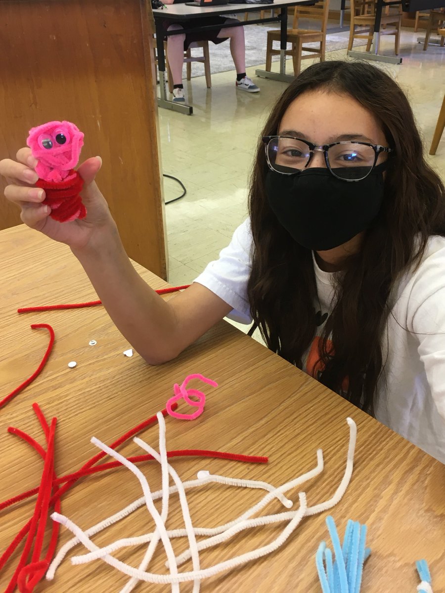 school_scott's tweet photo. The Makerspace at SMMS has been busy with students! Take a look at these photos! https://t.co/7Oh6YCtLZL