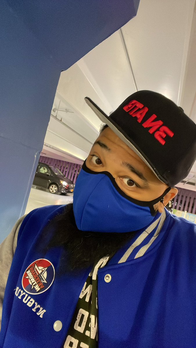 VeteranDP's tweet photo. Waiting on my Uber, but a quick selfie rocking the best veteran created NFT merch by @fgappareI, #RememberOurNames let’s go #nftirl @belofton @Southernheat21 @That_guy_knows @MekaVerse #MEKAGANG #veterans #veteransincrypto #meka #NFTNYC2021 https://t.co/TnvWXxtx7v